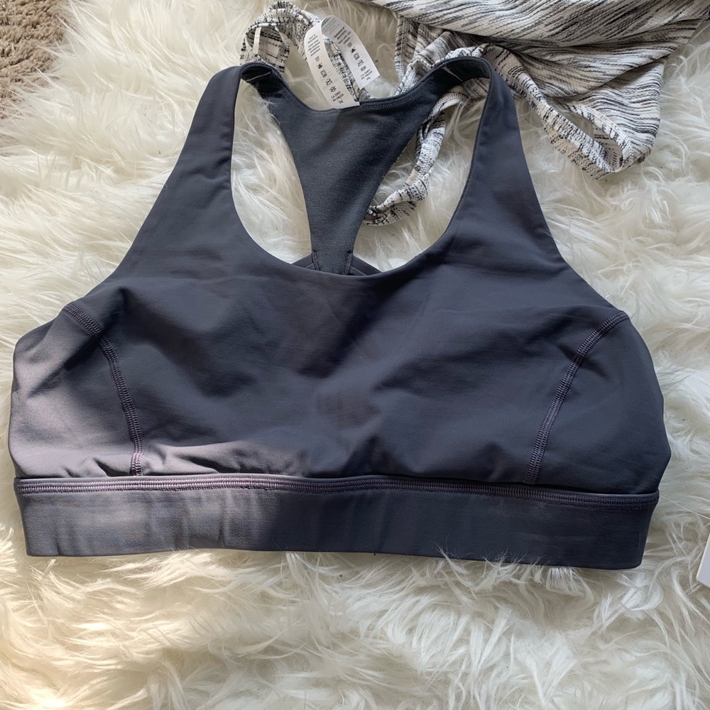 Lululemon Twist And Toil Tank with Bra - Picture 7 of 8